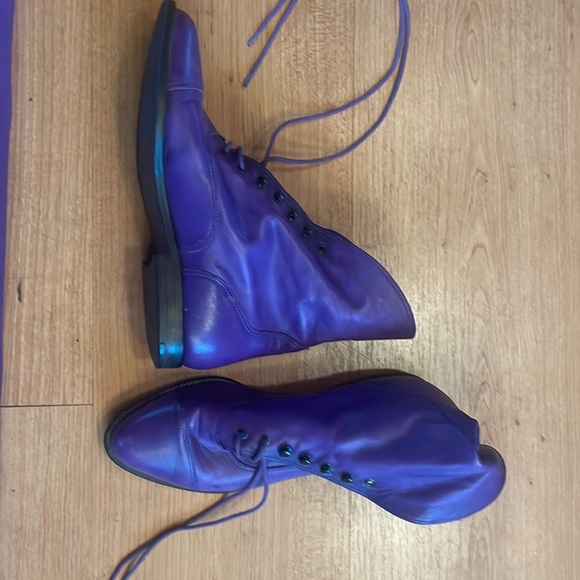 PURPLE LEATHER sz6 Prince lace up 80s 90s ankle boots flat soft almond toe - Picture 1 of 7